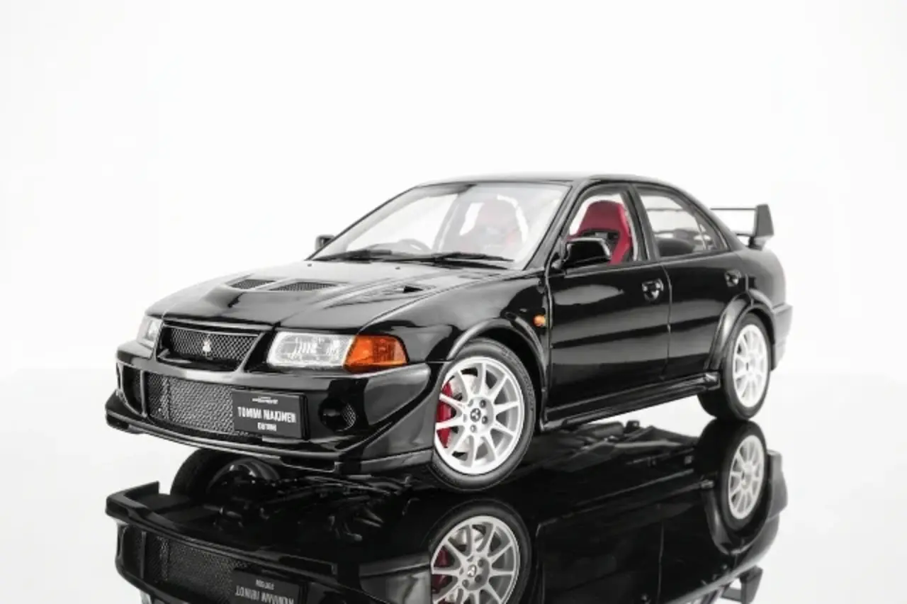 Mitsubishi Mitsubishi Lancer EVO VI GSR Tommy Makinen Edition 2000 - 1:18 - MotorHelix Mitsubishi Mitsubishi Lancer EVO VI GSR Tommy Makinen Edition 2000 - 1:18 - MotorHelix