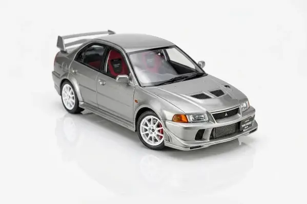 Mitsubishi Mitsubishi Lancer EVO VI GSR Tommy Makinen Edition 2000 - 1:18 - MotorHelix Mitsubishi Mitsubishi Lancer EVO VI GSR Tommy Makinen Edition 2000 - 1:18 - MotorHelix