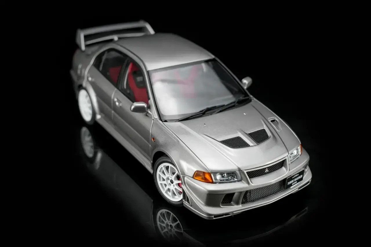 Mitsubishi Mitsubishi Lancer EVO VI GSR Tommy Makinen Edition 2000 - 1:18 - MotorHelix Mitsubishi Mitsubishi Lancer EVO VI GSR Tommy Makinen Edition 2000 - 1:18 - MotorHelix