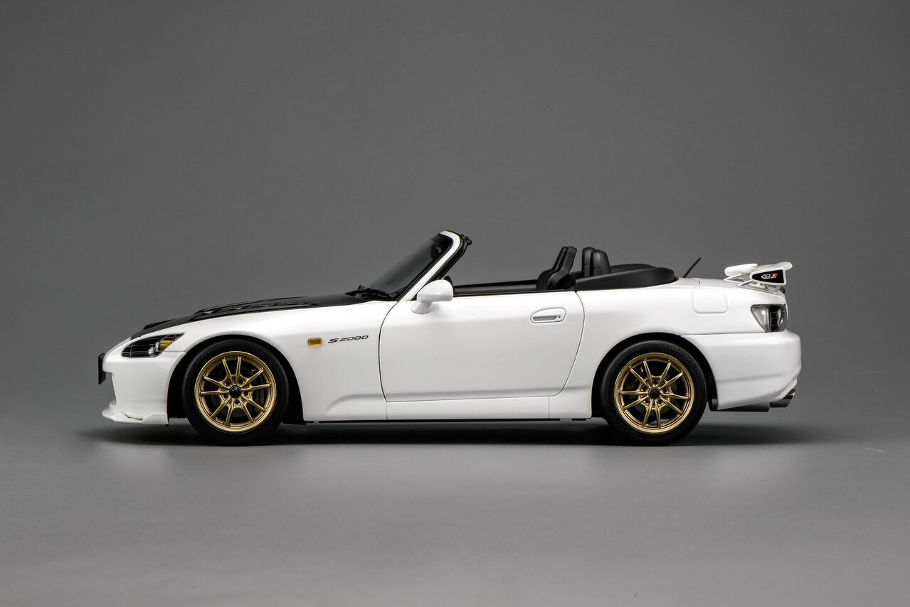 Honda Honda S2000 Spider Hard Top Mugen 2001 - 1:18 - MotorHelix Honda Honda S2000 Spider Hard Top Mugen 2001 - 1:18 - MotorHelix