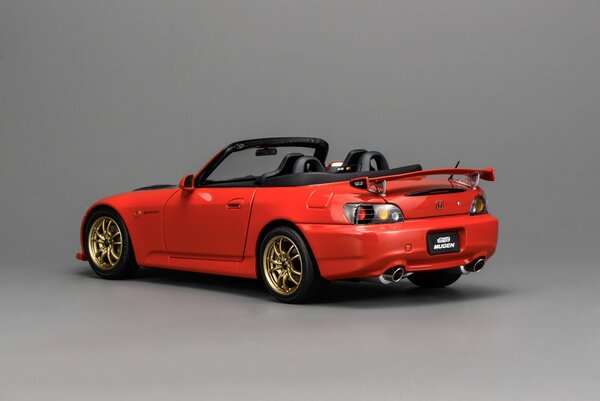 Honda Honda S2000 Spider Hard Top Mugen 2001 - 1:18 - MotorHelix Honda Honda S2000 Spider Hard Top Mugen 2001 - 1:18 - MotorHelix