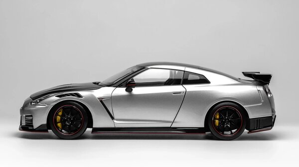 Nissan Nissan GT-R Nismo (R35) Coupe 2022 - 1:18 - MotorHelix Nissan Nissan GT-R Nismo (R35) Coupe 2022 - 1:18 - MotorHelix