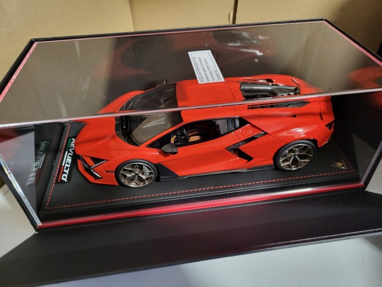 Lamborghini Lamborghini Countach LPi 800-4 2021 + Showcase - 1:18 - MR Collection Models Lamborghini Lamborghini Countach LPi 800-4 2021 + Showcase - 1:18 - MR Collection Models