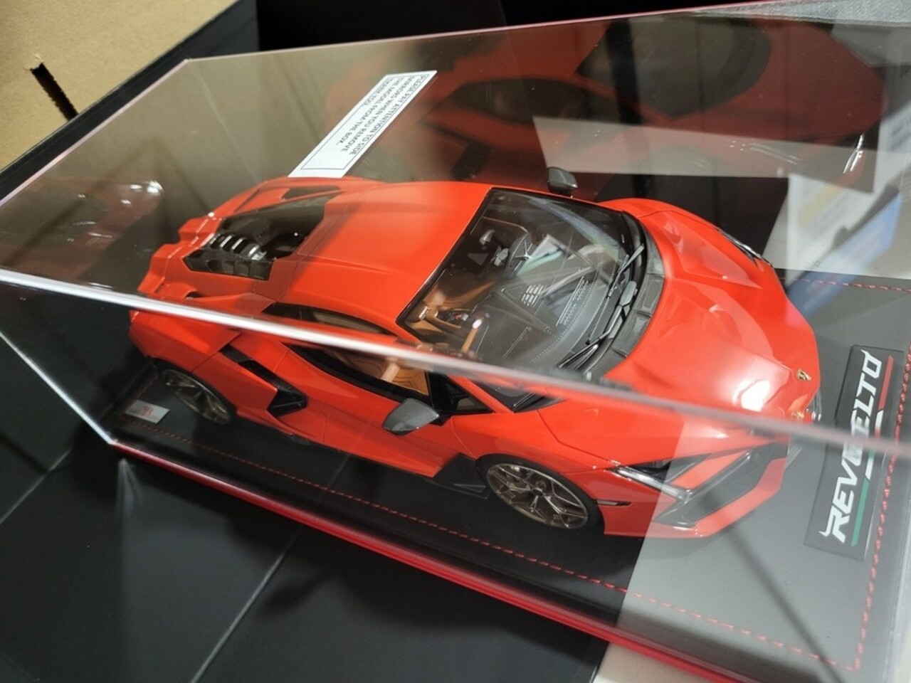 Lamborghini Lamborghini Countach LPi 800-4 2021 + Showcase - 1:18 - MR Collection Models Lamborghini Lamborghini Countach LPi 800-4 2021 + Showcase - 1:18 - MR Collection Models