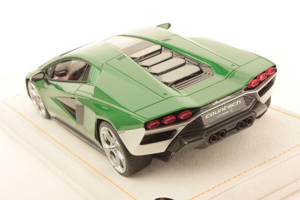 Lamborghini Lamborghini Countach LPi 800-4 2021 + Showcase - 1:18 - MR Collection Models Lamborghini Lamborghini Countach LPi 800-4 2021 + Showcase - 1:18 - MR Collection Models