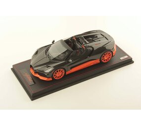 Bugatti Bugatti Mistral W16 World Record Configuration 2023 + Showcase - 1:18 - MR Collection Models Bugatti Bugatti Mistral W16 World Record Configuration 2023 + Showcase - 1:18 - MR Collection Models