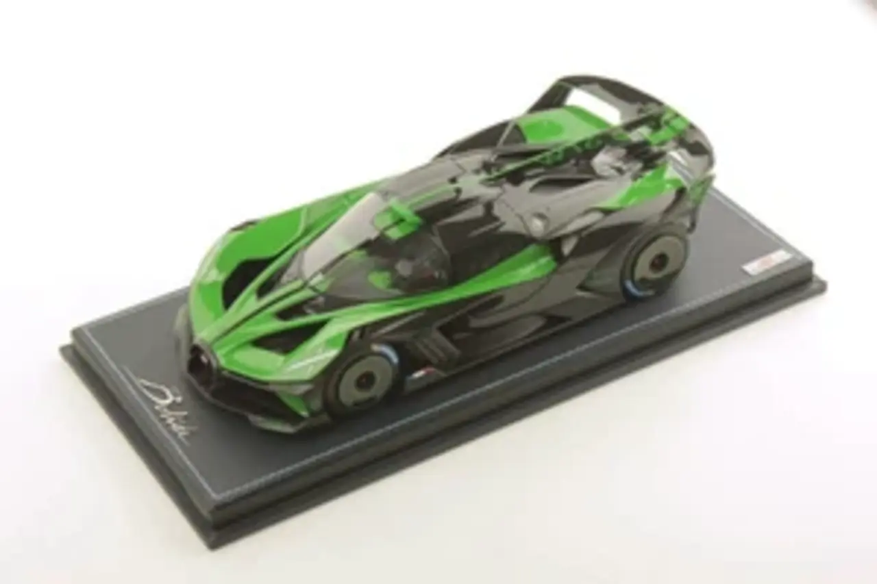 Bugatti Bugatti Bolide W16.4 8.0 Four-Turbo 1850 HP 500 KM/H 2020 + Showcase - 1:18 - MR Collection Models Bugatti Bugatti Bolide W16.4 8.0 Four-Turbo 1850 HP 500 KM/H 2020 + Showcase - 1:18 - MR Collection Models