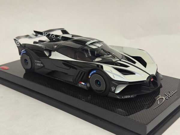 Bugatti Bugatti Bolide W16.4 8.0 Four-Turbo 1850 HP 500 KM/H 2020 + Showcase   - 1:18 -MR Collection Models