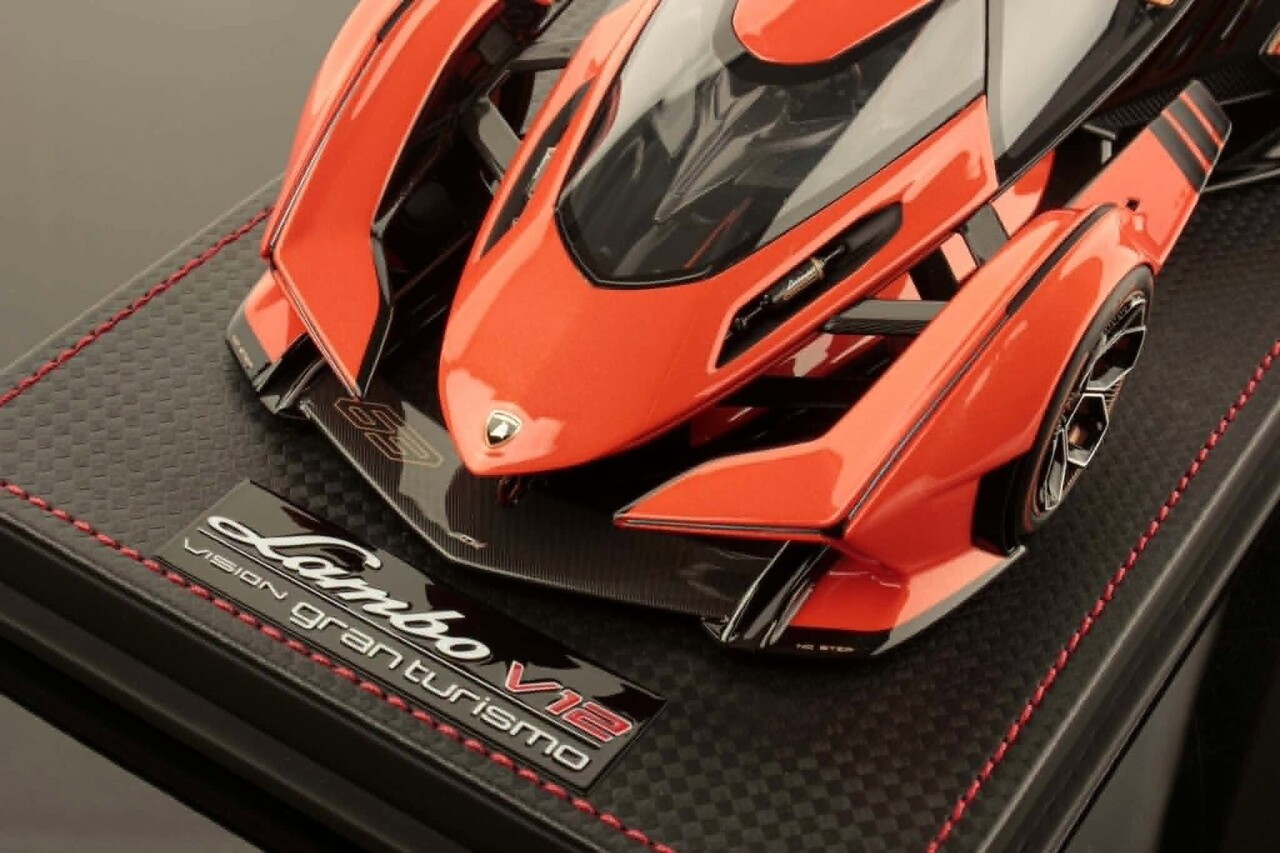 Lamborghini Lamborghini V12 Vision GT Gran Turismo 2020 + Showcase - 1:18 - MR Collection Models Lamborghini Lamborghini V12 Vision GT Gran Turismo 2020 + Showcase - 1:18 - MR Collection Models