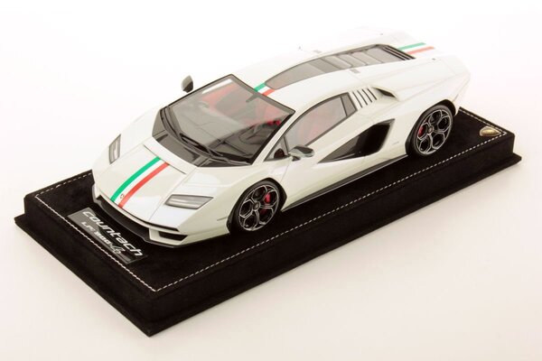 Lamborghini Lamborghini Countach LPi 800-4 Italian Livery 2021 + Showcase - 1:18 - MR Collection Models Lamborghini Lamborghini Countach LPi 800-4 Italian Livery 2021 + Showcase - 1:18 - MR Collection Models