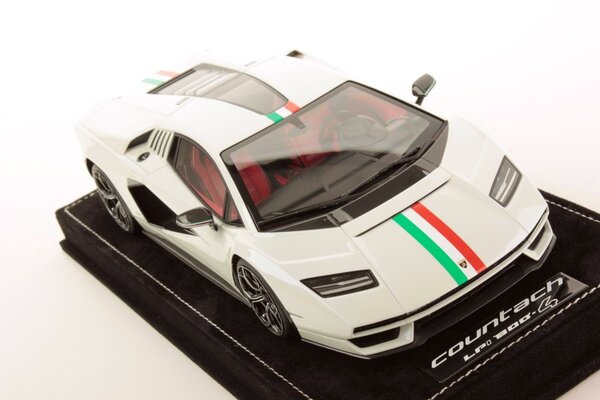 Lamborghini Lamborghini Countach LPi 800-4 Italian Livery 2021 + Showcase - 1:18 - MR Collection Models Lamborghini Lamborghini Countach LPi 800-4 Italian Livery 2021 + Showcase - 1:18 - MR Collection Models