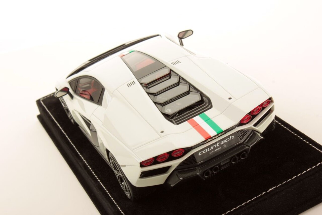Lamborghini Lamborghini Countach LPi 800-4 Italian Livery 2021 + Showcase - 1:18 - MR Collection Models Lamborghini Lamborghini Countach LPi 800-4 Italian Livery 2021 + Showcase - 1:18 - MR Collection Models