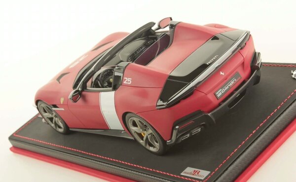 Ferrari Ferrari 12 Cilinders V12 830CV Spider Open #25 2025 + Showcase - 1:18 - MR Collection Models Ferrari Ferrari 12 Cilinders V12 830CV Spider Open #25 2025 + Showcase - 1:18 - MR Collection Models