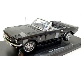 Ford Ford Mustang Cabriolet 1964 - 1:18 - Welly