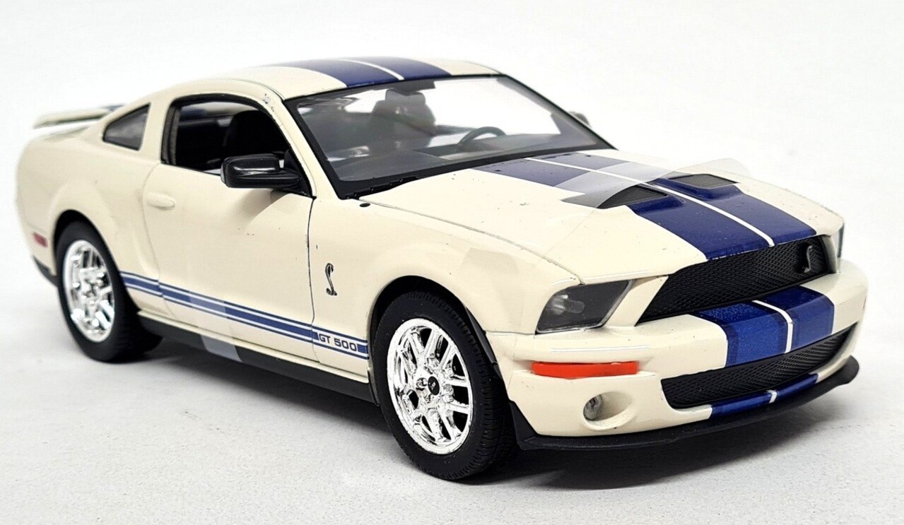 Shelby Shelby Cobra GT500 2007 - 1:24 - Welly