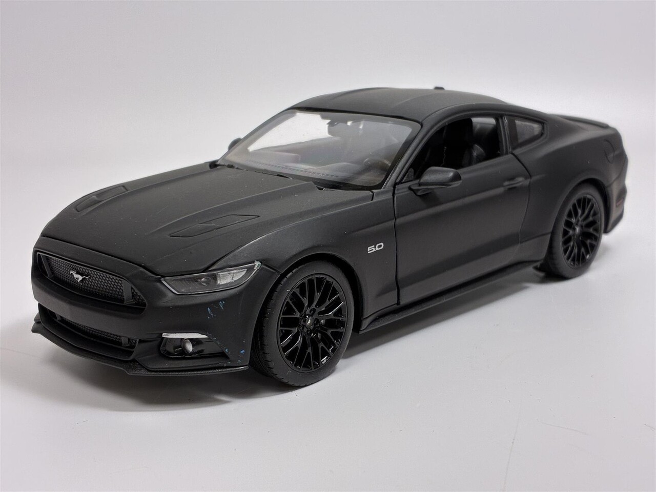 Ford Ford Mustang GT 2015 - 1:24 - Welly