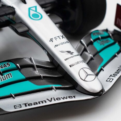 Formule 1 Mercedes-AMG Petronas Formula One Team F1 W13 E Performance George Russell 2022 - 1:18 - Minichamps Formule 1 Mercedes-AMG Petronas Formula One Team F1 W13 E Performance George Russell 2022 - 1:18 - Minichamps