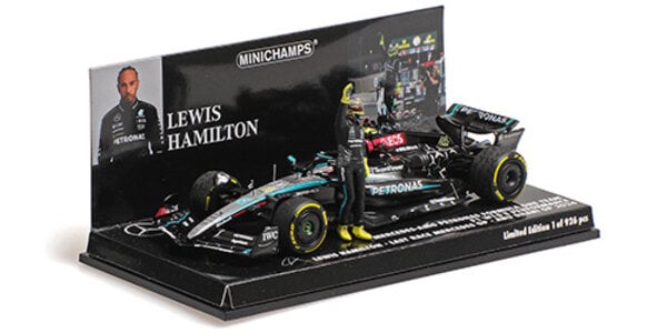 Formule 1 Mercedes-AMG Petronas F1 W15 E Perf., Hamilton, Last Race Mercedes GP Abu Dhabi '24 + figurine - 1:43 - Minichamps