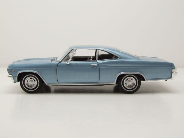 Chevrolet Chevrolet Impala SS 396 Coupe 1965 - 1:24 - Welly