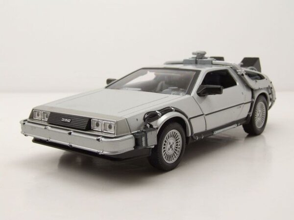 Movie Memorabilia DeLorean Time Machine Back To The Future I 1983 - 1:24 - Welly
