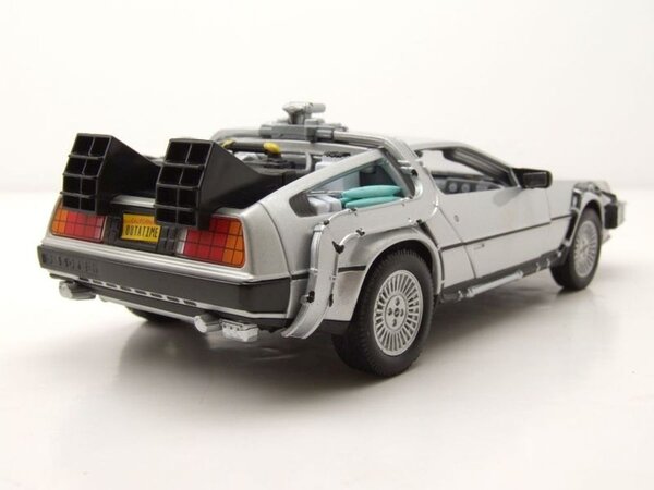 Movie Memorabilia DeLorean Time Machine Back To The Future I 1983 - 1:24 - Welly