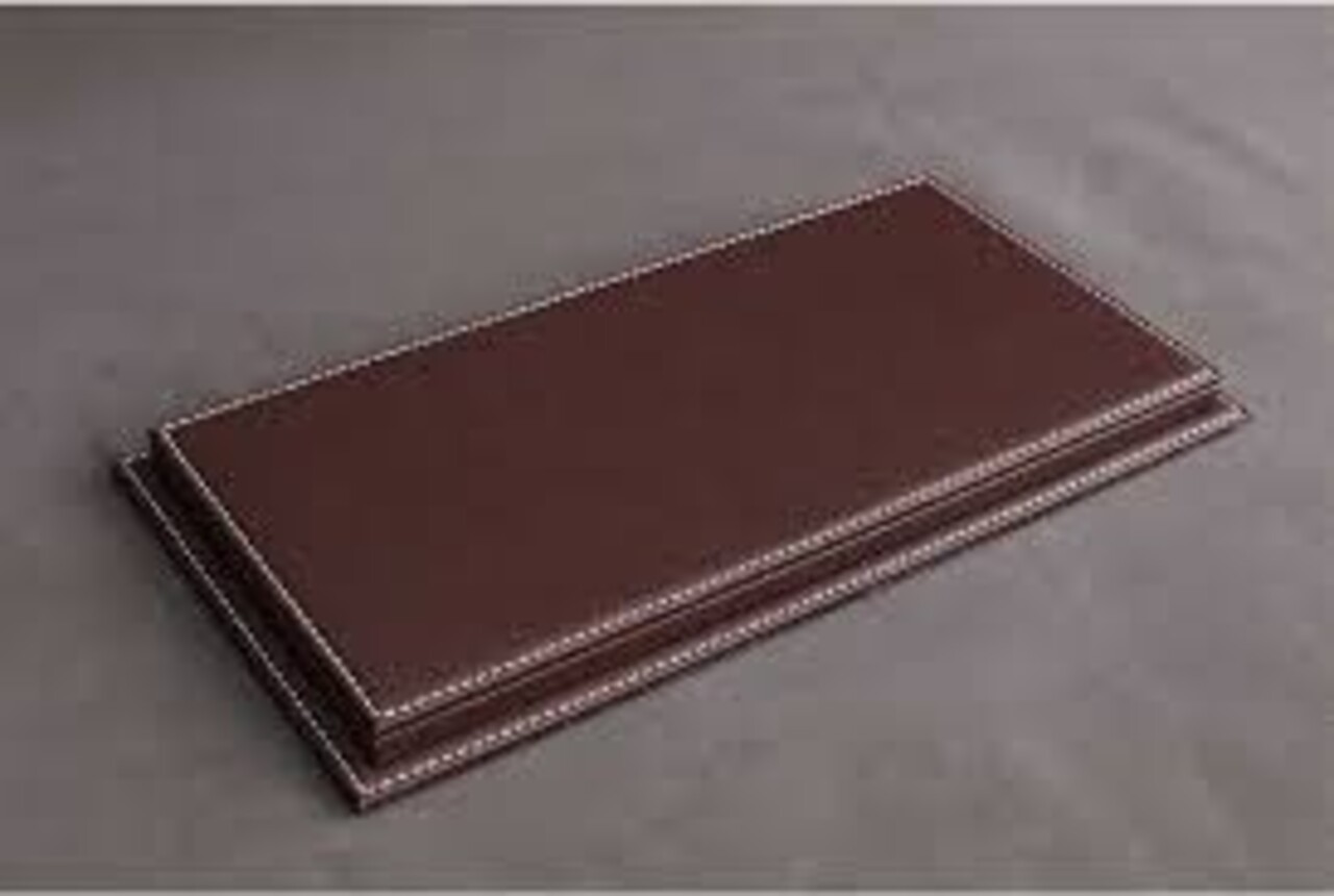 Atlantic Acrylic Display Case Mulhouse + Dark Brown Leather Base - 1:12 - Atlantic Atlantic Acrylic Display Case Mulhouse + Dark Brown Leather Base - 1:12 - Atlantic