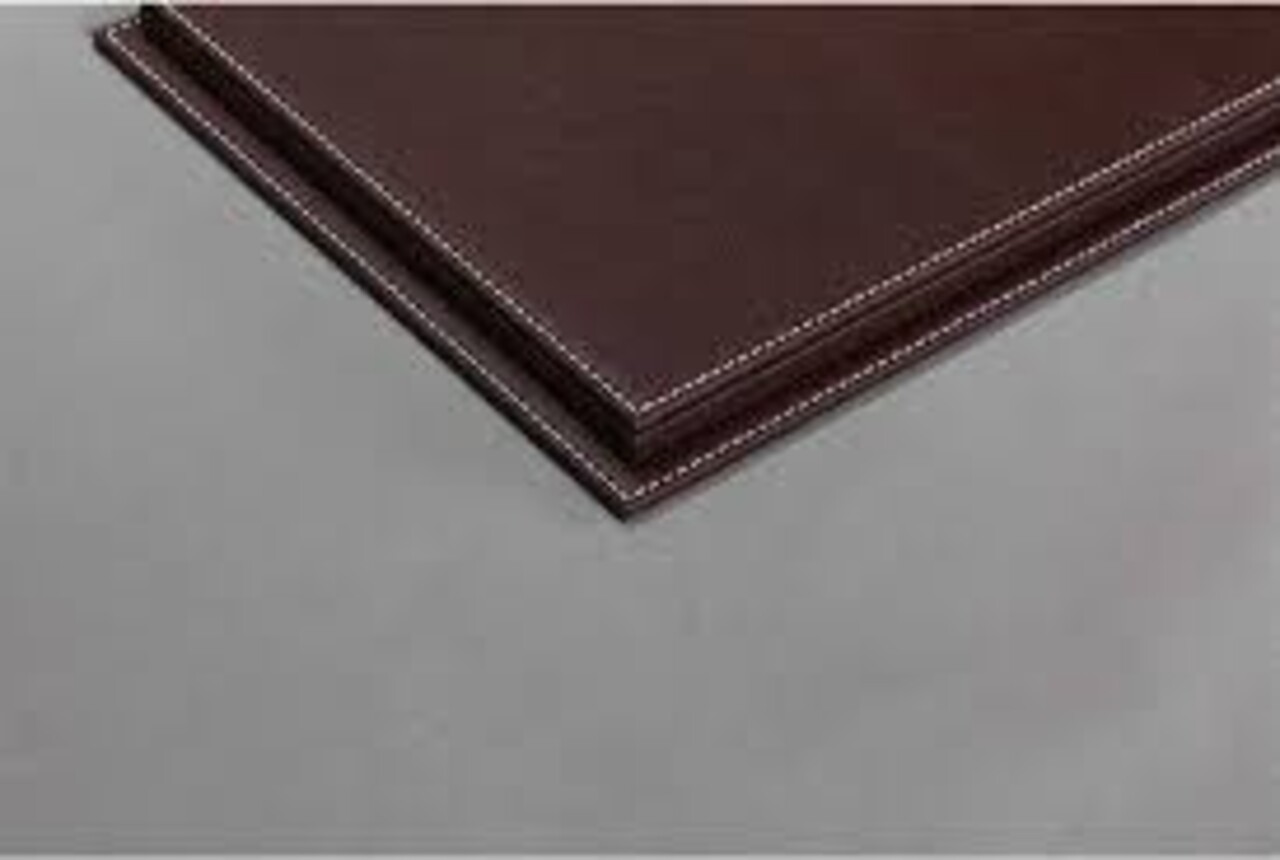 Atlantic Acrylic Display Case Mulhouse + Dark Brown Leather Base - 1:12 - Atlantic Atlantic Acrylic Display Case Mulhouse + Dark Brown Leather Base - 1:12 - Atlantic