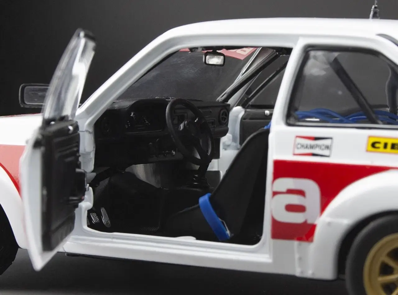 Ford Ford Escort MKII RS 1800 #2 Rally du Condroz 1979 'Belga' - 1:18 - Sun Star Ford Ford Escort MKII RS 1800 #2 Rally du Condroz 1979 'Belga' - 1:18 - Sun Star