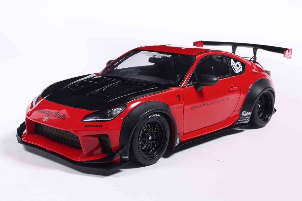 Toyota Toyota GR86 Liberty Walk Body Kit 2024 - 1:18 - Solido Toyota Toyota GR86 Liberty Walk Body Kit 2024 - 1:18 - Solido