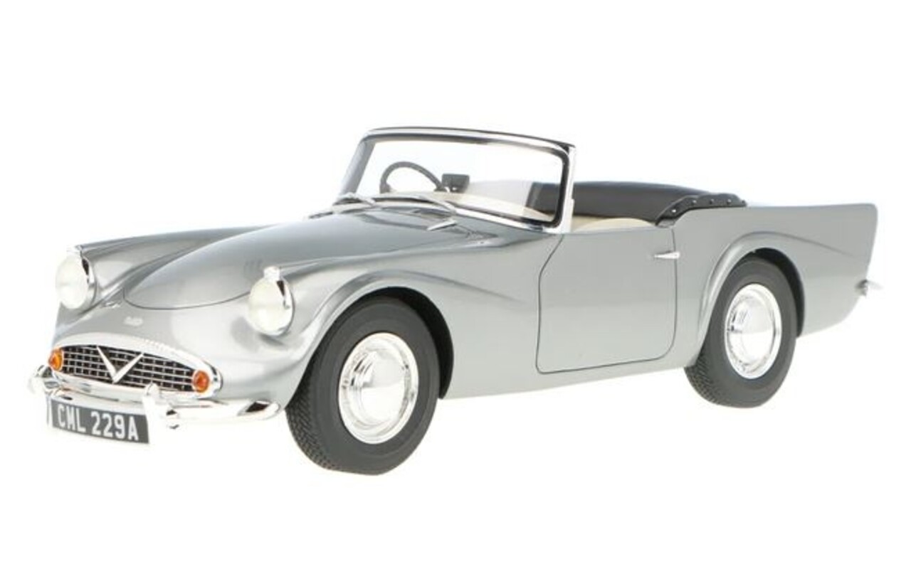 Daimler Daimler SP250 Dart - 1:18 - Cult Scale Models
