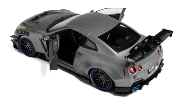 Nissan Nissan GT-R (R35) Liberty Walk Body Kit 2.0 2023 - 1:18 - Solido