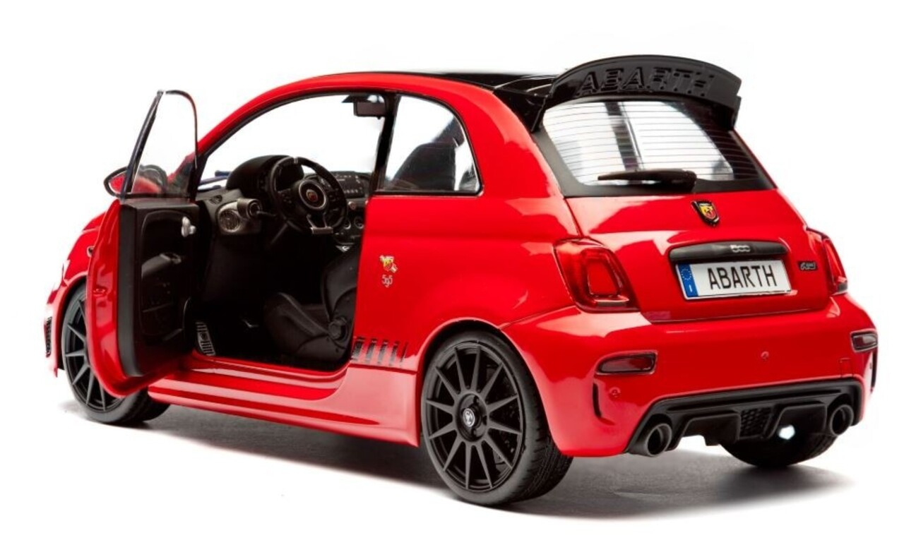 Fiat Fiat F595 Abarth 2023 - 1:18 - Solido Fiat Fiat F595 Abarth 2023 - 1:18 - Solido