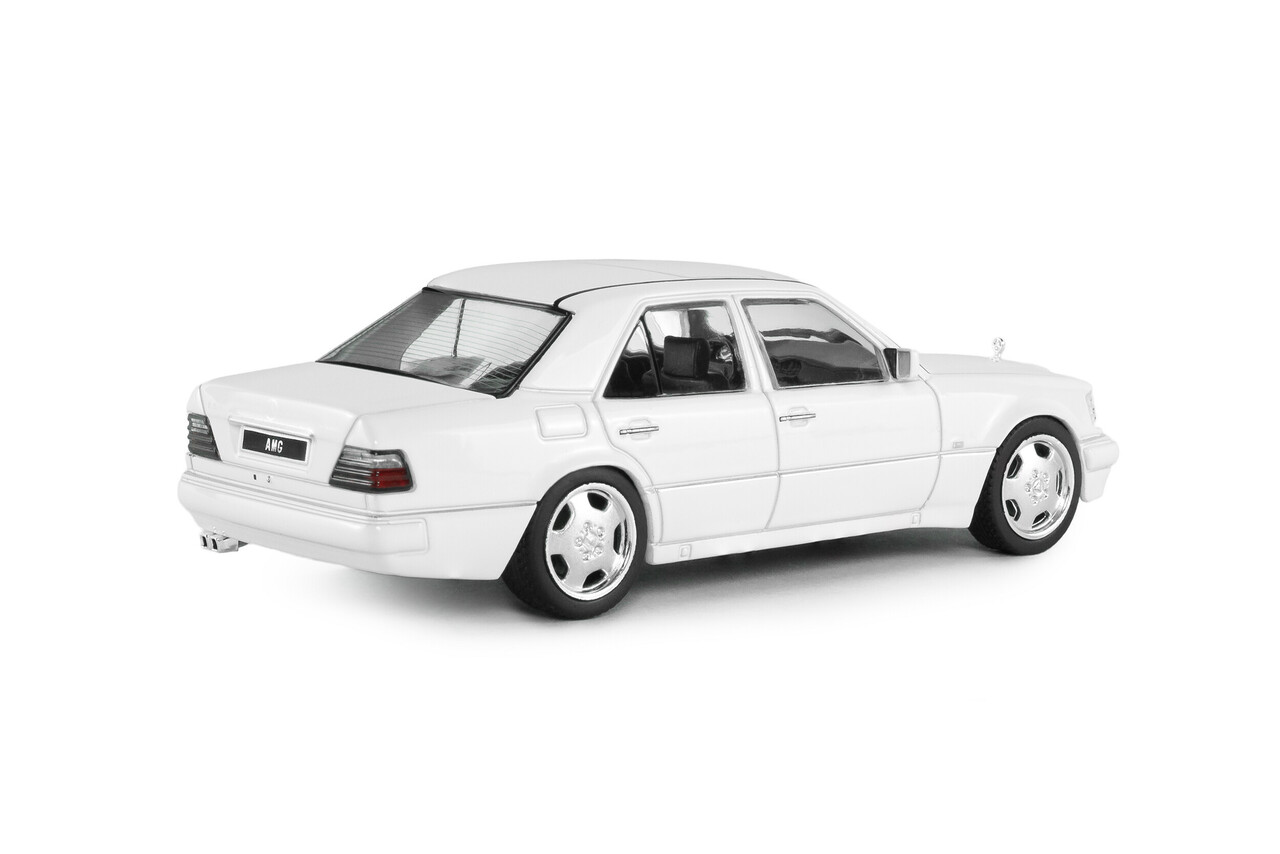 Mercedes-Benz Mercedes-Benz W124 E60 AMG 1994 - 1:43 - Solido