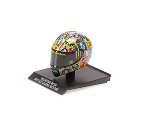 AGV Helm Valentino Rossi MotoGP 2010 Laguna Seca - 1:10 - Minichamps AGV Helm Valentino Rossi MotoGP 2010 Laguna Seca - 1:10 - Minichamps