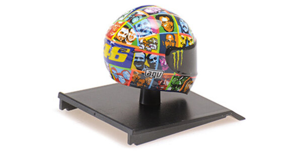 AGV Helm Valentino Rossi MotoGP 2010 Laguna Seca - 1:10 - Minichamps AGV Helm Valentino Rossi MotoGP 2010 Laguna Seca - 1:10 - Minichamps