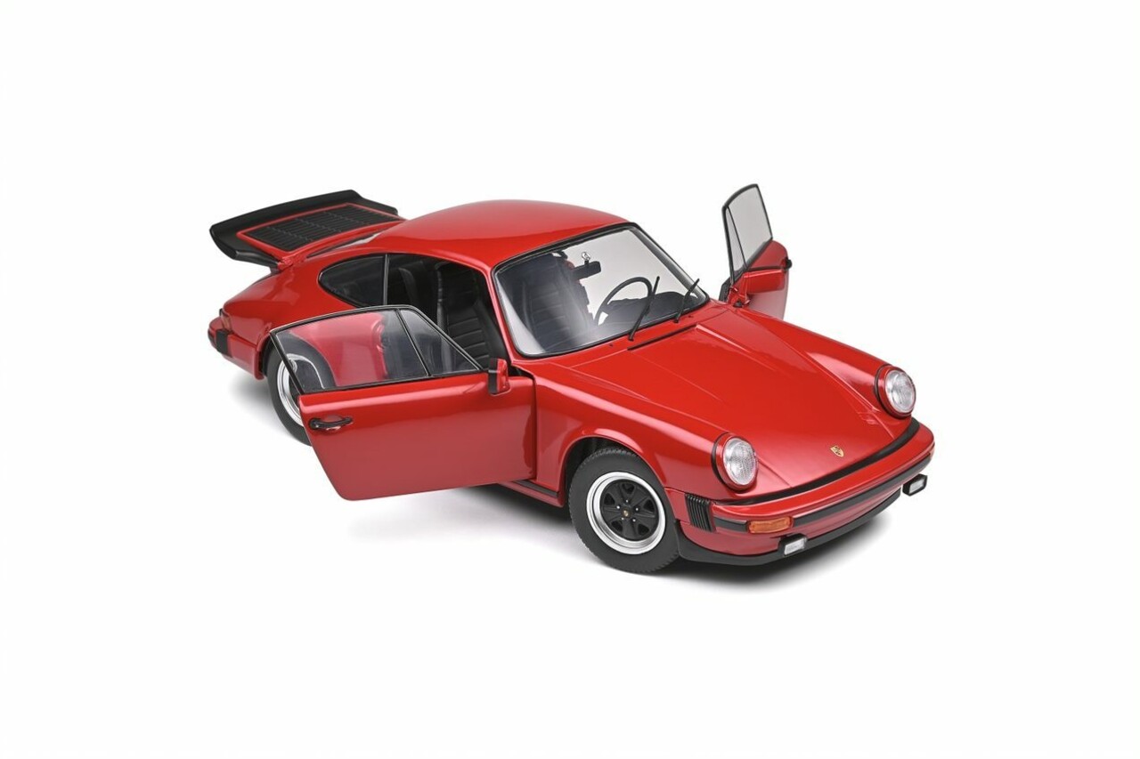 Porsche Porsche 911 3.2 Carrera 1977 - 1:18 - Solido