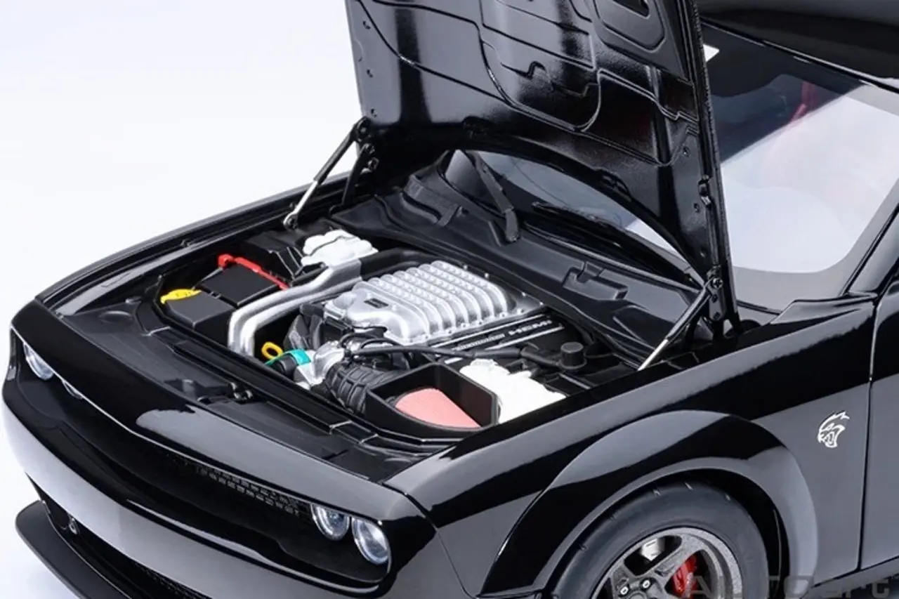 Dodge Dodge Challenger SRT Superstock 2023 - 1:18 - AUTOart Dodge Dodge Challenger SRT Superstock 2023 - 1:18 - AUTOart