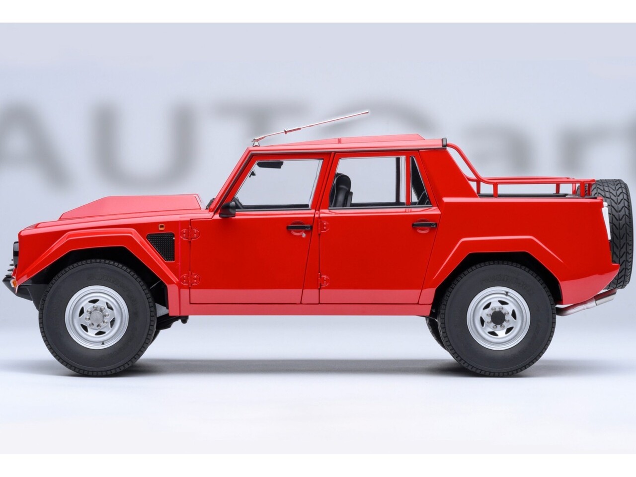 Lamborghini Lamborghini LM002 Pick-Up 1986 - 1:18 - AUTOart