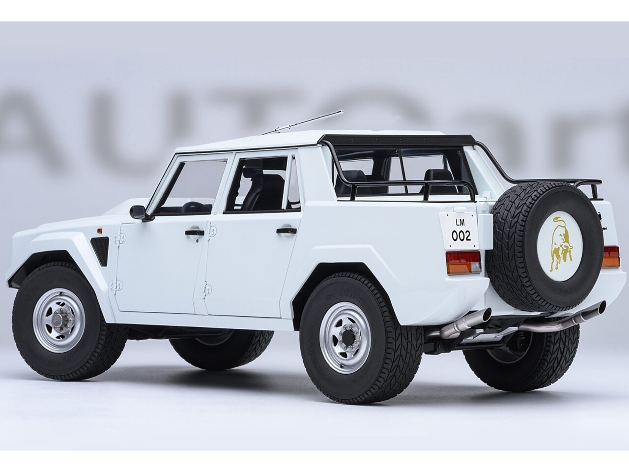 Lamborghini Lamborghini LM002 Pick-Up 1986 - 1:18 - AUTOart Lamborghini Lamborghini LM002 Pick-Up 1986 - 1:18 - AUTOart