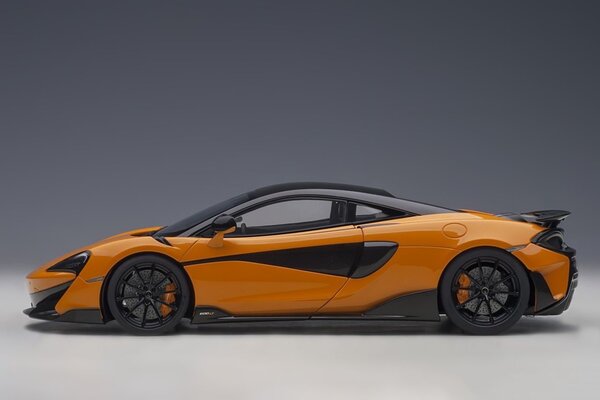 McLaren McLaren 600LT 2019 - 1:18 - AUTOart McLaren McLaren 600LT 2019 - 1:18 - AUTOart
