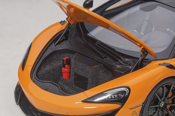 McLaren McLaren 600LT 2019 - 1:18 - AUTOart McLaren McLaren 600LT 2019 - 1:18 - AUTOart