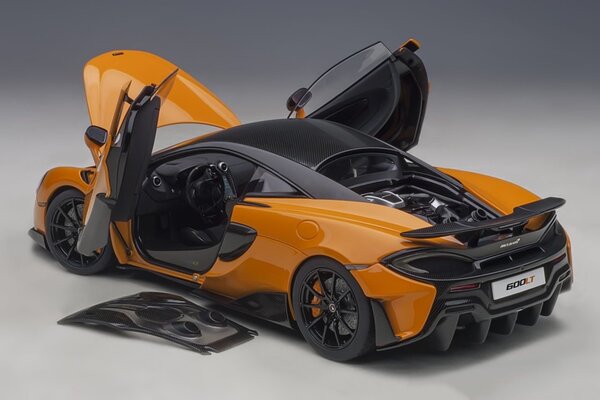 McLaren McLaren 600LT 2019 - 1:18 - AUTOart McLaren McLaren 600LT 2019 - 1:18 - AUTOart