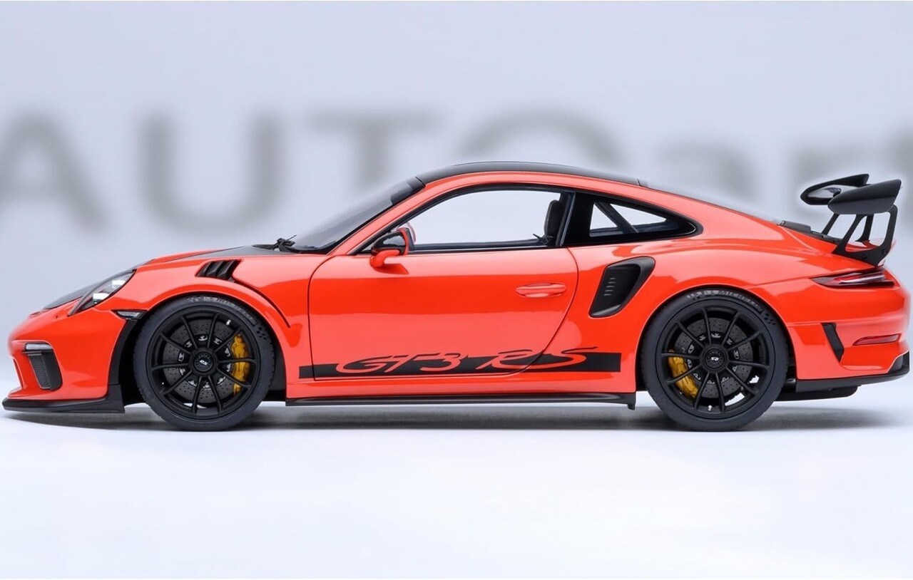 Porsche Porsche 911 (991.2) GT2 RS Weissach Package - 1:18 - AUTOart Porsche Porsche 911 (991.2) GT2 RS Weissach Package - 1:18 - AUTOart