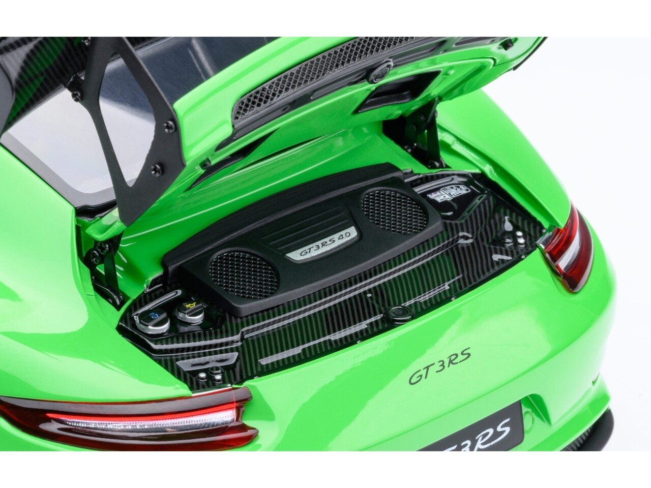Porsche Porsche 911 (991.2) GT2 RS Weissach Package - 1:18 - AUTOart