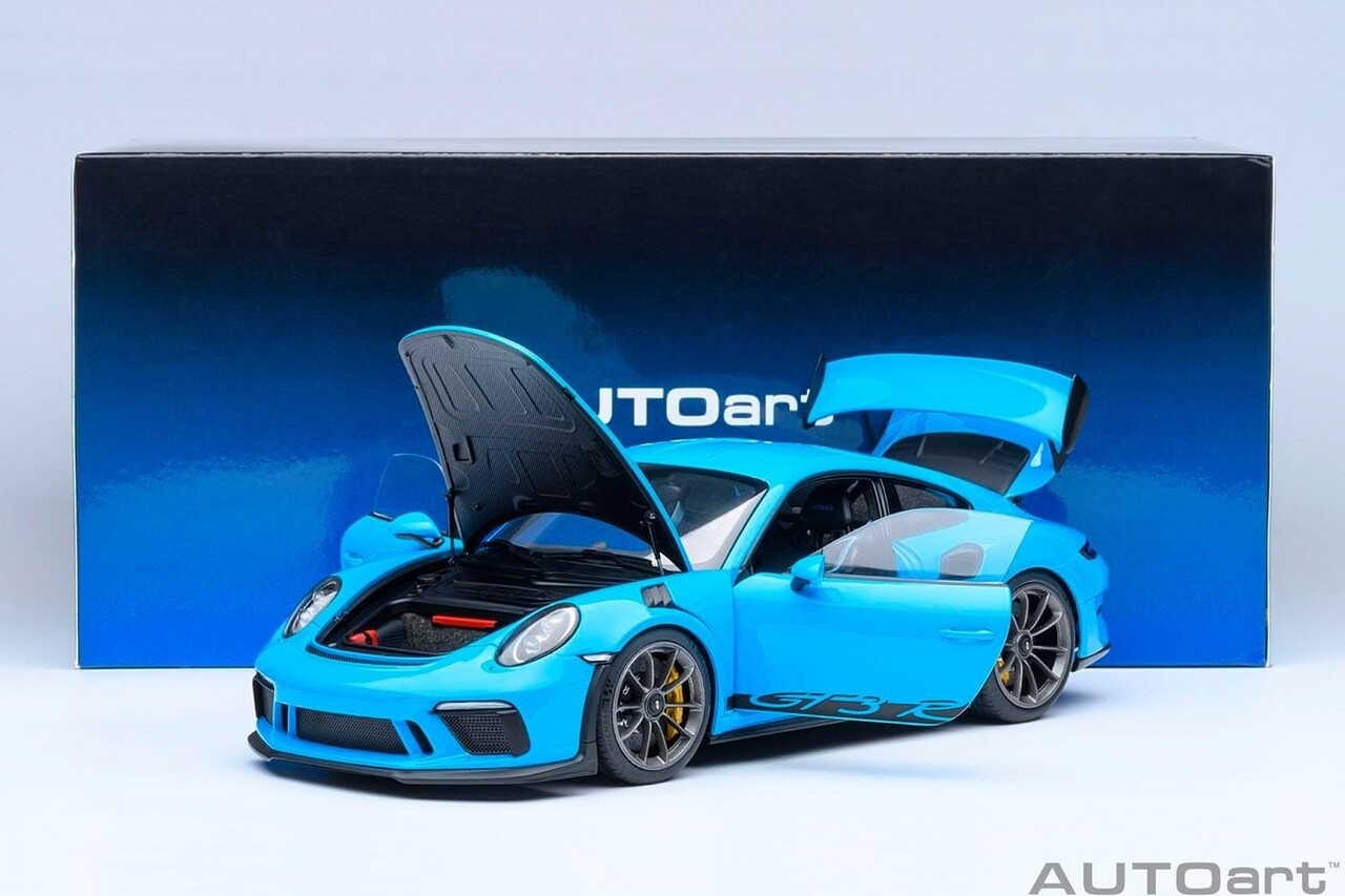 Porsche Porsche 911 (991.2) GT2 RS - 1:18 - AUTOart Porsche Porsche 911 (991.2) GT2 RS - 1:18 - AUTOart