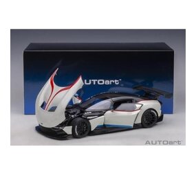Aston Martin Aston Martin Vulcan Coupe 2015 (+ Blue + Red Stripes) - 1:18 - AUTOart Aston Martin Aston Martin Vulcan Coupe 2015 (+ Blue + Red Stripes) - 1:18 - AUTOart