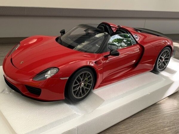 Porsche Porsche 918 Spyder Weissach Package 2013 - 1:12 - AUTOart Porsche Porsche 918 Spyder Weissach Package 2013 - 1:12 - AUTOart