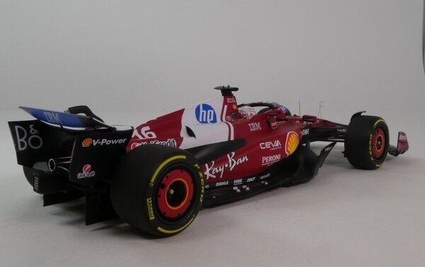 Formule 1 Ferrari  F1 SF-25 #16 Team Scuderia Ferrari Sprint Race GP China 2025 C.Leclerc + Driver Figure  - 1:18 - BBR