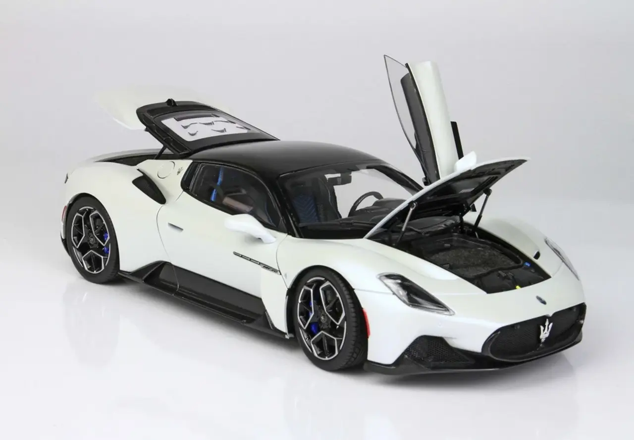 Maserati Maserati MC20 Gloss Black Roof 2020   - 1:18 - BBR