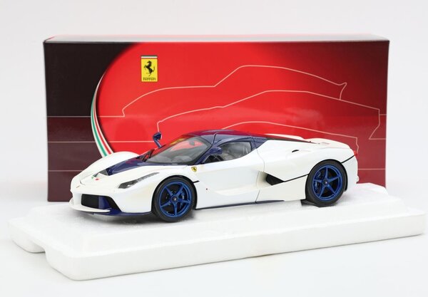 Ferrari Ferrari Laferrari 2013 - 1:18 - BBR Ferrari Ferrari Laferrari 2013 - 1:18 - BBR